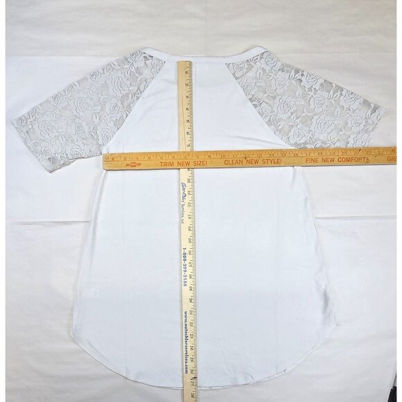 Zenana Lace Sleeve Top T-shirt Round Bottom Loose Off White/Grey Womens Small - Picture 7 of 9